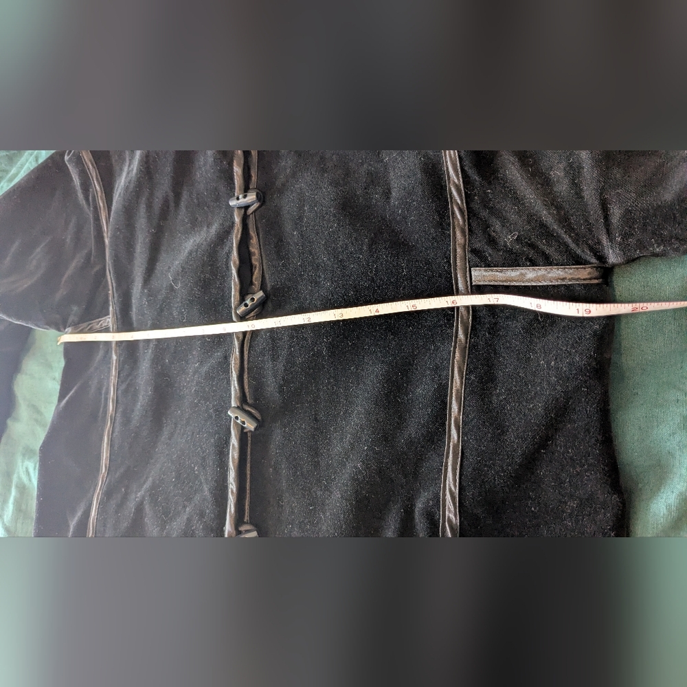 Holt Renfrew Vintage Black Velvet Mandarin Collar Toggle Jacket - Picture 6 of 8